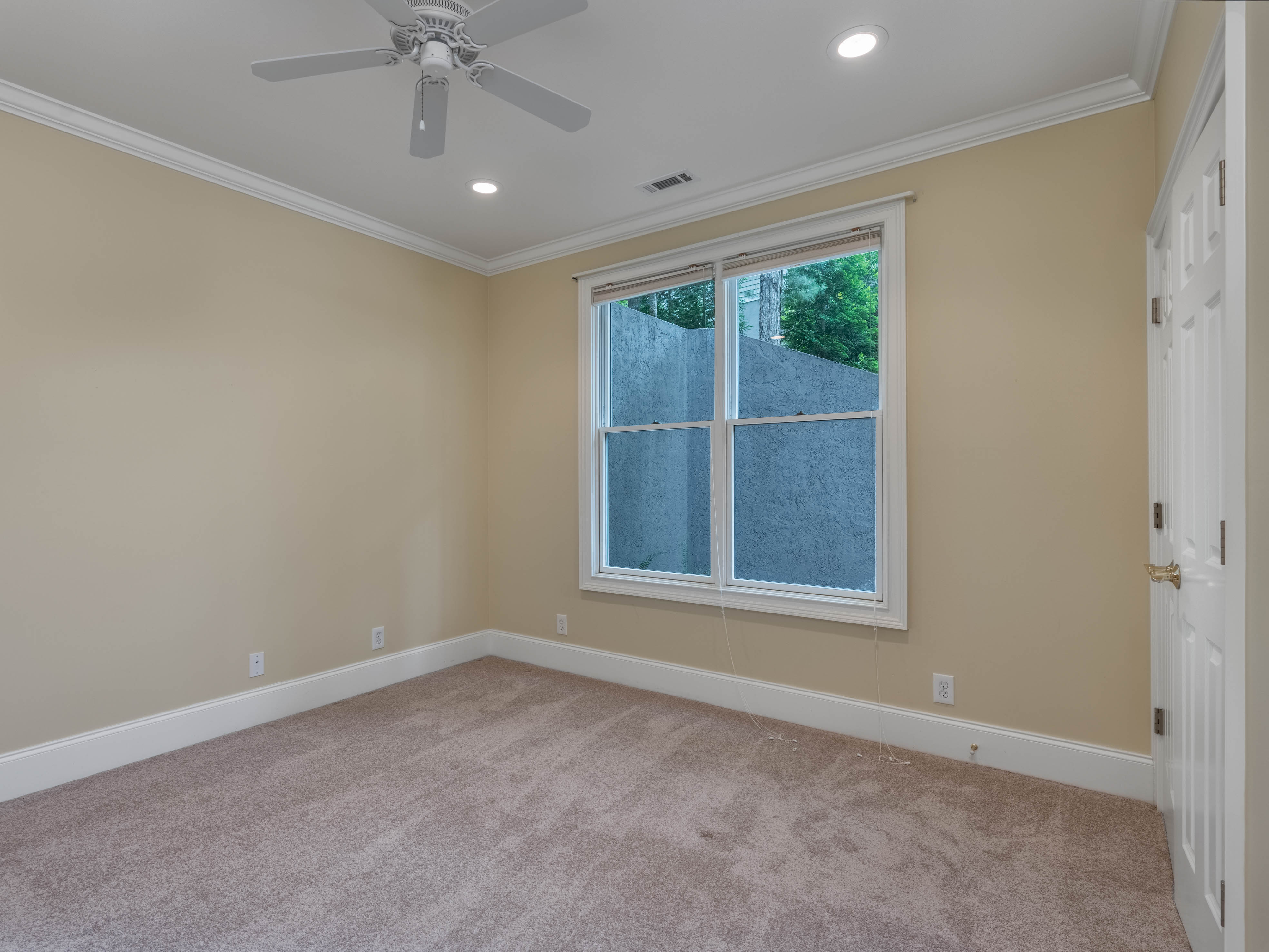 1141 Davison Drive image 23